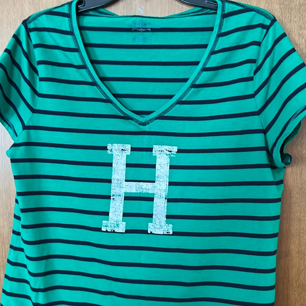 NWT Tommy Hilfiger 100% Cotton V-neck Striped Tee Shirt Size Large